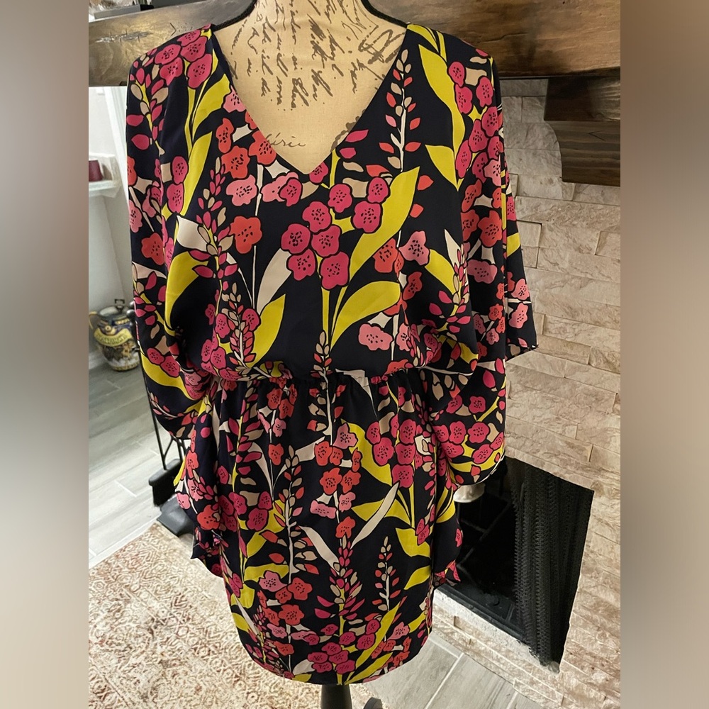 Gorgeous Trina Turk dress, lined, great for summer